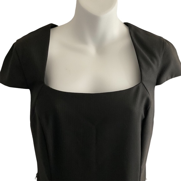 Jacob | Cap Sleeve Dress - Picture 3 of 11